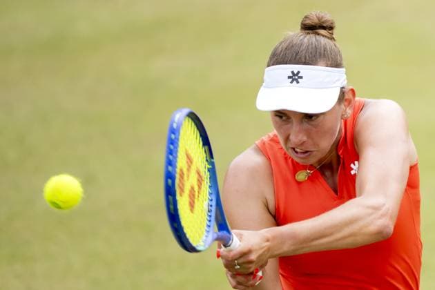 DEN BOSCH - Elise Mertens (BEL) in her match against Ekaterina Alexandrova (RUS) during the semifinals of the Libema Open. The tennis tournament takes place at the Autotron in Rosmalen. ANP SANDER KONING xVIxANPxSportx xxANPxIVx 529877320 originalFilename: 529877320.jpg