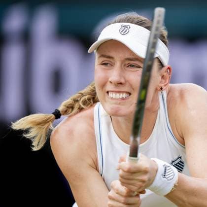 DEN BOSCH - Ekaterina Alexandrova (RUS) in her match against Elise Mertens (BEL) during the semifinals of the Libema Open. The tennis tournament takes place at the Autotron in Rosmalen. ANP SANDER KONING xVIxANPxSportx xxANPxIVx 529878602 originalFilename: 529878602.jpg