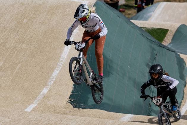 COUPE DU MONDE DE BMX 2025 MANCHE 1 PHOTOPQR LE DAUPHINE Christophe AGOSTINIS ; Sarrians ; 14 06 2025 ; Sarrians le 14 juin 2025. Coupe du Monde de BMX 2025. Manche 1. Elite Manon Veenstra. Photo Christophe Agostinis Le Dauphiné Libéré Sarrians on June 14, 2025. 2025 BMX World Cup. Round 1. Sarrians Vaucluse Provence-Alpes-Côte d Azur France  Copyright: xPHOTOPQR LExDAUPHINE MAXPPPxChristophexAGOSTINISx 20250614JDL9616 20250614JDL9616