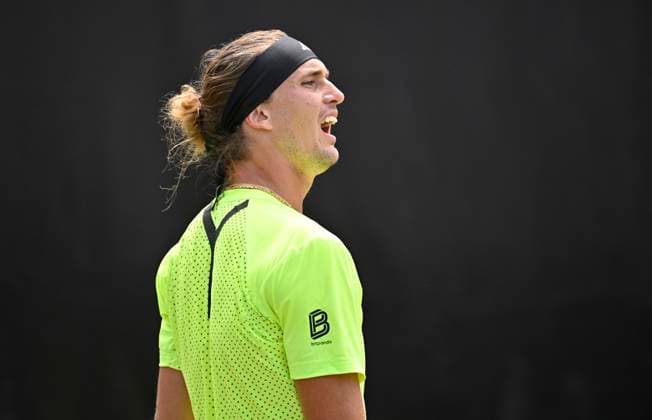 Alexander Zverev GER Disappointed after missed chance Gesture Gesture Tennis Men BOSS Open ATP 250 Stuttgart 2025 Weissenhof BOSS Open ATP 250 Stuttgart 2025