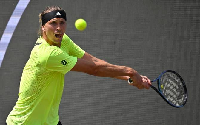 Alexander Zverev GER Action Tennis Men BOSS Open ATP 250 Stuttgart 2025 Weissenhof BOSS Open ATP 250 Stuttgart 2025