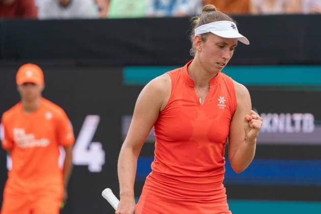 2025-06-14 2025 Libema Open Grass Court Championships Autotron ROSMALEN, NETHERLANDS - JUNE 14: Elise Mertens of Belgium during the 2025 Libema Open Grass Court Championships at Autotron on June 14, 2025 in Rosmalen, Netherlands. Rosmalen Autotron Netherlands Content not available for redistribution in The Netherlands directly or indirectly through any third parties. Copyright: xMarleenxFouchierx