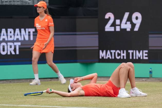 2025-06-14 2025 Libema Open Grass Court Championships Autotron ROSMALEN, NETHERLANDS - JUNE 14: Elise Mertens of Belgium during the 2025 Libema Open Grass Court Championships at Autotron on June 14, 2025 in Rosmalen, Netherlands. Rosmalen Autotron Netherlands Content not available for redistribution in The Netherlands directly or indirectly through any third parties. Copyright: xMarleenxFouchierx