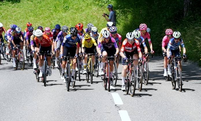 14 06 2025 Switzerland, Tour de Suisse Women 3 Stage Campus Sursee Kuessnacht SZ Picture The field of riders on the ascent to the Bregpreis Boehler In front the mountain prize leader Marta Lach Team SD Worx Protime Action