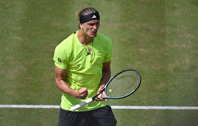 Alexander Zverev GER jubilation, joy, emotion, emotional, cheers, happiness, happy, gesture after winning a set Tennis Men BOSS Open ATP 250 Stuttgart 2025 Weissenhof BOSS Open ATP 250 Stuttgart 2025