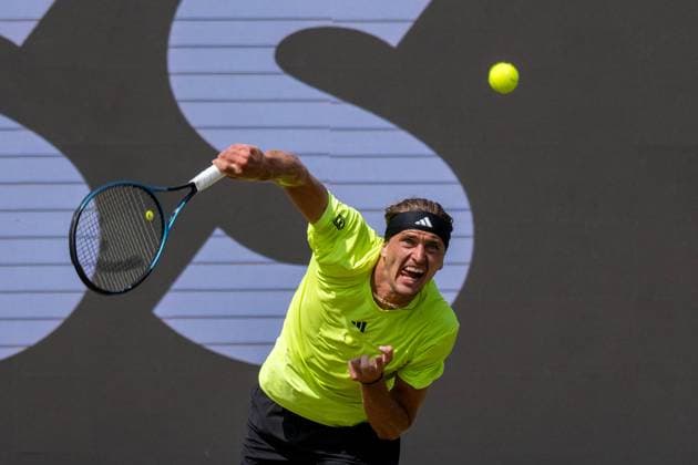 Alexander Zverev GER xettx, Germany, Stuttgart, 14 06 2025, Tennis, Boss Open, 2025, Semifinal, A Zverev GER B Shelton USA , TC Weissenhof, Center Court