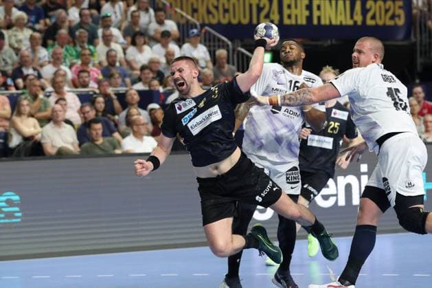 14 06 2025, xtgx, Handball, EHF Champions League semi-final 1, Füchse Berlin HBC Nantes v l Fabian Wiede Berlin, 3 throws goal, Torschuetze, scores goal, Treffer, scores the goal Koeln