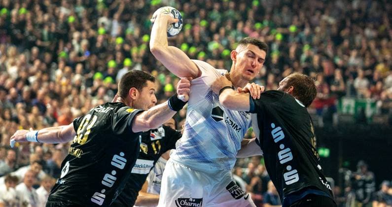 14 06 2025, Handball, Men, Truckscout 24 EHF Final4 2024, Champions League, Final Four 2024, EHF, semi-final, HBC Nantes Füchse Berlin, Mijajlo Marsenic Füchse Berlin, left and Max Darj Füchse Berlin, right against Aymeric Minne HBC Nantes, center Cologne Lanxess Arena North Rhine-Westphalia Germany
