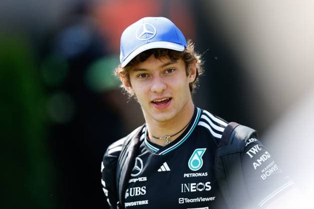 Ahead of F1 Grand Prix of Canada MONTREAL, QUEBEC - JUNE 14 : Kimi Antonelli of Italy and Mercedes-AMG Petronas F1 team arrives in the paddock for the third practice and qualifying sessions ahead of F1 Grand Prix of Canada at Circuit Gilles Villeneuve in Montreal, Quebec, Canada on June 13, 2025. Mert Alper Dervis Anadolu Quebec Canada. Editorial use only. Please get in touch for any other usage.  Copyright: x2025xAnadoluxMertxAlperxDervisx