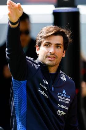 Ahead of F1 Grand Prix of Canada MONTREAL, QUEBEC - JUNE 14 : Carlos Sainz of Spain and Williams F1 team arrives in the paddock for the third practice and qualifying sessions ahead of F1 Grand Prix of Canada at Circuit Gilles Villeneuve in Montreal, Quebec, Canada on June 13, 2025. Mert Alper Dervis Anadolu Quebec Canada. Editorial use only. Please get in touch for any other usage.  Copyright: x2025xAnadoluxMertxAlperxDervisx