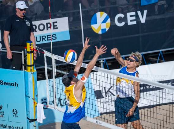 MALMÖ 2025 06 15 David Ahman right and Jonatan Hellvig in Saturdays quarterfinal against the Austrian pair in Petutschnig Trummer at the Beach Pro Tour at Ribban in Malmö Ahman Hellvig won 2 0 in sets MALMÖ SWEDEN x50090x  Copyright: xJohanxNilssonx xTTx BEACH PRO TOUR MALMÖ
