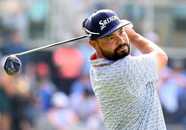 J.J. Spaun tees off on the 10th hole during the third round of the 125th U.S. Open Golf Championship at Oakmont Country Club in Oakmont, Pennsylvania on Saturiday, June 14, 2025.  PIT20250614658 ARCHIExCARPENTER