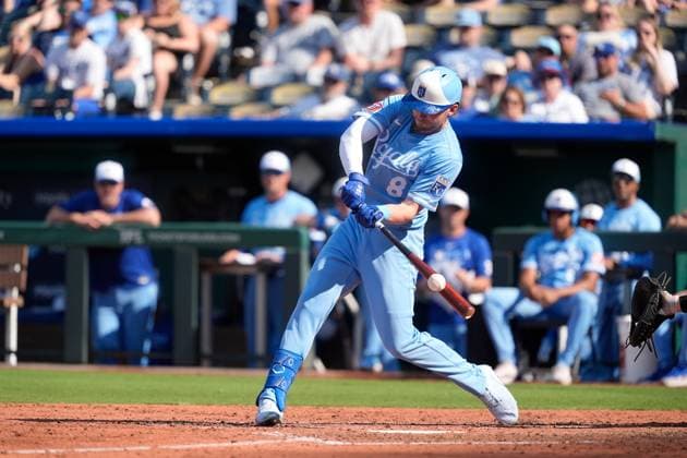 June 14, 2025: Kansas City Royals outfielder Drew Waters (8) drives a pitch against the Athletics at Kauffman Stadium Kansas City, Missouri. CSM. Kansas City United States - ZUMAc04_ 20250614_zma_c04_009 Copyright: xJonxRobichaudx