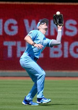 June 14, 2025: Kansas City Royals outfielder Drew Waters (8) makes an outfield catch in the 9th inning against the Athletics at Kauffman Stadium Kansas City, Missouri. CSM. Kansas City United States - ZUMAc04_ 20250614_zma_c04_015 Copyright: xJonxRobichaudx