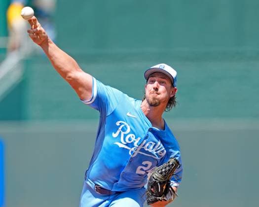 June 14, 2025: Kansas City Royals pitcher Michael Lorenzen (24) delivers a pitch against the Athletics at Kauffman Stadium Kansas City, Missouri. CSM. Kansas City United States - ZUMAc04_ 20250614_zma_c04_016 Copyright: xJonxRobichaudx