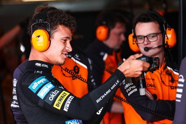 F1 - CANADIAN GRAND PRIX 2025 NORRIS Lando (gbr), McLaren F1 Team MCL39, portrait, McLaren F1 Team MCL39, mechanical detail steering wheel during the Formula 1 Pirelli Grand Prix du Canada 2025, 10th round of the 2025 FIA Formula One World Championship, WM, Weltmeisterschaft from June 14 to 16, 2025 on the Circuit Gilles Villeneuve, in MontrÃ al, Canada - MontrÃ alCanada  Copyright: xEricxAlonsox
