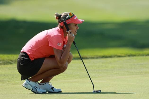 Meijer LPGA, Golf Damen Classic BELMONT, MICHIGAN-JUNE 14: Lexi Thompson of the United States lines up her putt on the 17th green during the third round of the Meijer LPGA Classic for Simply Give golf tournament at Blythefield Country Club in Belmont, MI, USA Saturday, June 14, 2025. Belmont Michigan United States  Copyright: xJorgexLemusx originalFilename:lemus-meijerlp250614_npLwu.jpg