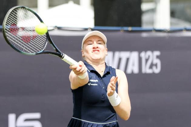 Ilkley Tennis Club, England, June 14th 2025: Celine Naef during the WTA, Tennis Damen 125 Lexus Ilkley Open semi-final match with Rebecca Marino at Ilkley Tennis Club in Ilkley, England on June 14th 2025. (Sean Chandler SPP) Copyright: xSeanxChandlerx xSPPx spp-en-SeChSp-WTA 125 Lexus Ilkley Open Semi-Finals Ilkley Tennis Club-92F5A1138