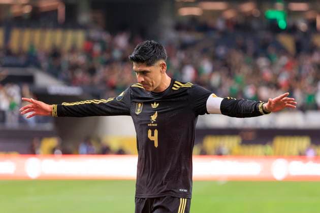 June 14, 2025, Inglewood, California, USA: Edson Alvarez 4 of Mexico celebrates after scoring a goal during the 2025 CONCACAF Gold Cup game against the Dominican Republic on Saturday June 14, 2025 at SoFi Stadium in Inglewood, California. JAVIER ROJAS PI Inglewood USA - ZUMAp124 20250614_zaa_p124_002 Copyright: xJavierxRojasx