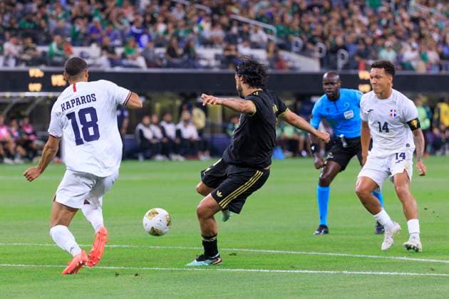 June 14, 2025, Inglewood, California, USA: Raul Jimenez 9 of Mexico take a shot into goal during the 2025 CONCACAF Gold Cup game against the Dominican Republic on Saturday June 14, 2025 at SoFi Stadium in Inglewood, California. Mexico defeats Dominican Republic, 3-2. JAVIER ROJAS PI Inglewood USA - ZUMAp124 20250614_zaa_p124_046 Copyright: xJavierxRojasx