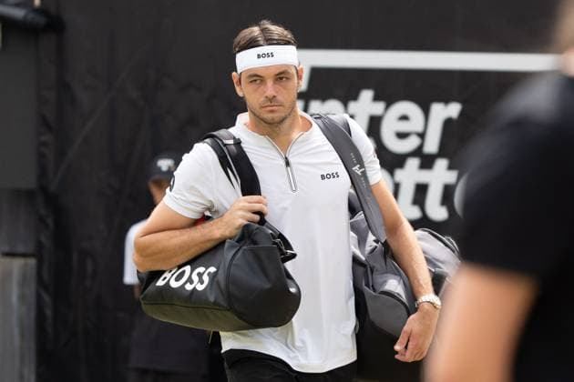 Taylor Fritz, Entry, Start of match, Alexander Zverev vs Taylor Fritz, Tennis, ATP Tournament, Boss Open, Center Court, Final, 15 06 2025, Alexander Zverev vs Taylor Fritz, Tennis, ATP Tournament, Boss Open, Center Court, Final, 15 06 2025, Stuttgart Copyright: xEibner-Pressefoto EdwardxCheungx EP_ECG