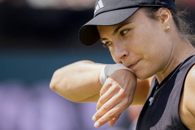 DEN BOSCH - Elena-Gabriela Ruse (ROU) in her match against Elise Mertens (BEL) during the final of the Libema Open tennis tournament. The grass tournament is part of the ATP, Tennis Herren and WTA, Tennis Damen circuit. ANP SANDER KING xVIxANPxSportx xxANPxIVx 529945075 originalFilename: 529945075.jpg