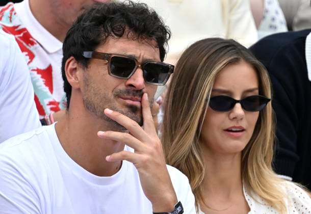 on the tribune Mats Hummels with girlfriend Nicola Cavanis pensive Tennis Men BOSS Open ATP 250 Stuttgart 2025 Weissenhof BOSS Open ATP 250 Stuttgart 2025