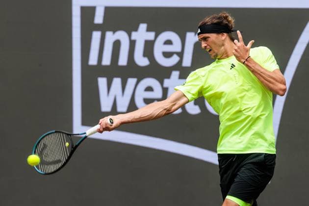 BOSS OPEN ATP250 15 06 2025 Alexander Zverev GER in match against Taylor Fritz USA BOSS OPEN ATP250 Stuttgart, Tennisclub Weissenhof on 15 06 2025 Copyright: xBEAUTIFULxSPORTS Wunderlx