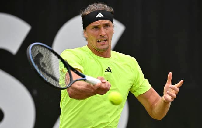 Alexander Zverev GER Action Tennis Men BOSS Open ATP 250 Stuttgart 2025 Weissenhof BOSS Open ATP 250 Stuttgart 2025