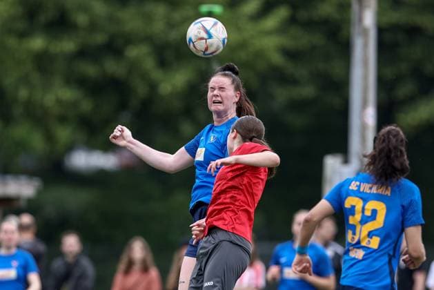 from left Jana Bothmann SC Victoria Hamburg, 36 and Jule Oelerich FC Union 60 Bremen, 7 in header duel, header, duel, action, action, match scene, 15 06 2025, Bremen Germany , football, promotion round Regionalliga Nord women, FC Union 60 SC Victoria Hamburg xobx