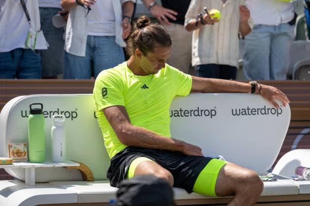 Alexander Zverev GER disappointed, disappointment, frustration, frustrated, dejected xettx, Germany, Stuttgart, 15 06 2025, Tennis, Boss Open, 2025, Final, A Zverev GER T Fritz USA , TC Weissenhof, Center Court