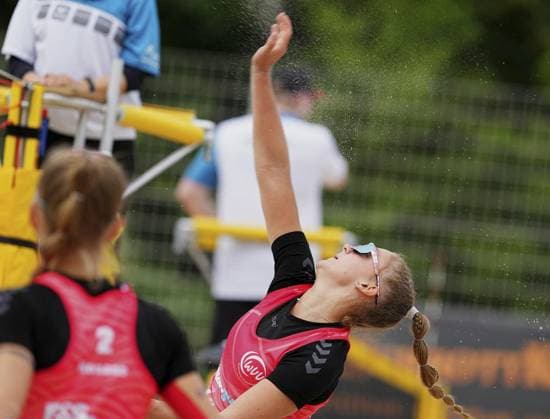 Beach volleyball in Essen FOR EDITORIAL PURPOSES ONLY EDITORIAL USE ONLY p Paula Schürholz and Ella Schürholz photo played against Luisa Fabek and Luisa Doss at the Beach Volleyball 2 0 Sparkassen Beach Cup on 15 06 2025 on the court at Schemmannsfeld 29 Schürholz sisters from Essen, Paula was in the youth national team and has won several 1st and 2nd places Michael Gohl FUNKE Foto Services p Sport Deutschland Nordrhein Westfalen Essen Copyright MichaelxGohl Copyright: MichaelxGohl doc813960fu7931ciwitxf ,EDITORIAL USE ONLY Copyright: MichaelxGohl