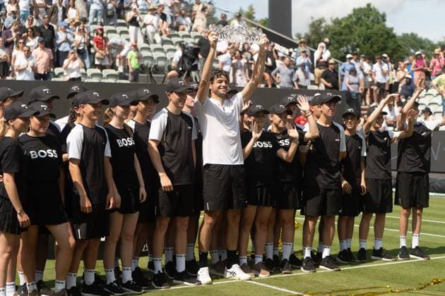 Taylor Fritz winner BOSS Open 2025, jubilation, emotions, victory, Alexander Zverev vs Taylor Fritz, tennis, ATP tournament, Boss Open, Center Court, final, 15 06 2025, Alexander Zverev vs Taylor Fritz, tennis, ATP tournament, Boss Open, Center Court, final, 15 06 2025, Stuttgart Copyright: xEibner-Pressefoto EdwardxCheungx EP_ECG