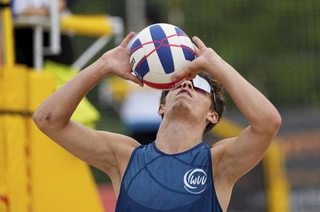 Beach volleyball in Essen FOR EDITORIAL PURPOSES ONLY EDITORIAL USE ONLY p Jonah Juditzki Foto and Lukas Prions played against Dennis Barthel and Fabian Brümmer at the beach volleyball semi-finals 2 0 Sparkassen Beach Cup Finals on 15 06 2025 at the Schemmannsfeld 29 Michael Gohl FUNKE Foto Services p Sport Deutschland Nordrhein Westfalen Essen Copyright MichaelxGohl Copyright: MichaelxGohl doc8139alrwitsngjgfica ,EDITORIAL USE ONLY Copyright: MichaelxGohl