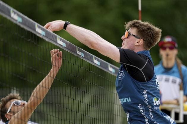 Beach volleyball in Essen FOR EDITORIAL PURPOSES ONLY EDITORIAL USE ONLY p Jonah Juditzki and Lukas Prions photo played against Dennis Barthel and Fabian Brümmer at the beach volleyball semi-finals 2 0 Sparkassen Beach Cup Finals on 15 06 2025 at the Schemmannsfeld 29 Michael Gohl FUNKE Foto Services p Sport Deutschland Nordrhein Westfalen Essen Copyright MichaelxGohl Copyright: MichaelxGohl doc8139ao0gxeaths7ua5b ,EDITORIAL USE ONLY Copyright: MichaelxGohl