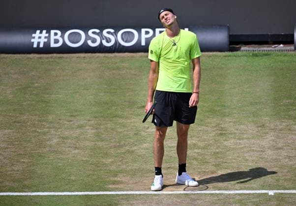 Alexander Zverev GER Disappointed after missed chance Gesture Gesture Tennis Men BOSS Open ATP 250 Stuttgart 2025 Weissenhof BOSS Open ATP 250 Stuttgart 2025