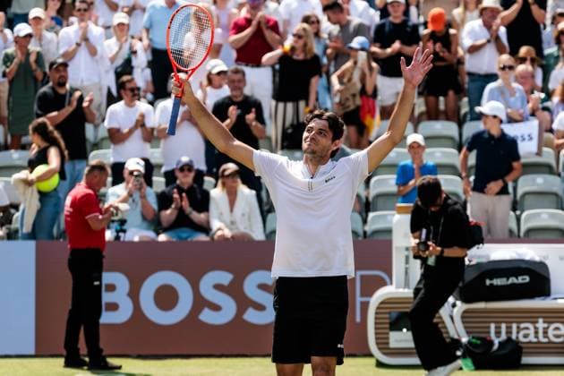 BOSS OPEN ATP250 15 06 2025 Taylor Fritz USA after winning the match against Alexander Zverev GER BOSS OPEN ATP250 Stuttgart, Tennisclub Weissenhof on 15 06 2025 Copyright: xBEAUTIFULxSPORTS Wunderlx