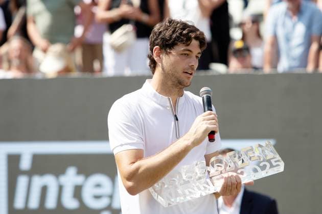 15 06 25 Tennis BOSS Open Stuttgart Weissenhof 2025 Germany, Stuttgart, 15 06 2025, Tennis, BOSS Open Stuttgart Weissenhof 2025 Taylor Fritz Winner Winner Trophy Trophy