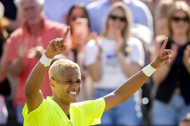 DEN BOSCH - Gabriel Diallo (CAN) after winning the final of the Libema Open tennis tournament. The grass tournament is part of the ATP, Tennis Herren and WTA, Tennis Damen circuit. ANP SANDER KING xVIxANPxSportx xxANPxIVx 529955775 originalFilename: 529955775.jpg