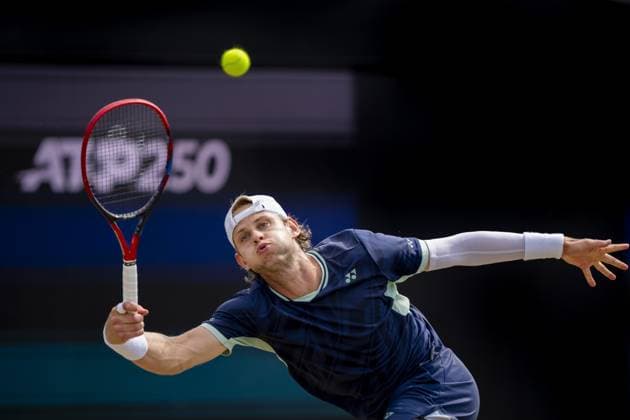 DEN BOSCH - Zizou Bergs (BEL) in his match against Gabriel Diallo (CAN) during the final of the Libema Open tennis tournament. The grass tournament is part of the ATP, Tennis Herren and WTA, Tennis Damen circuit. ANP SANDER KING xVIxANPxSportx xxANPxIVx 529956918 originalFilename: 529956918.jpg