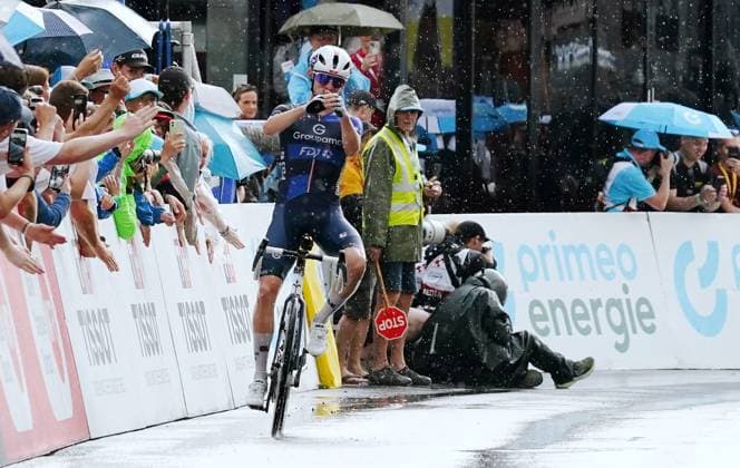 15 06 2025 Switzerland Tour de Suisse Men 2025 Stage Kuessnacht Kuesnacht Picture Romain Gregoire FRA Team GFC Groupama FDJ Cheers Cheers Action