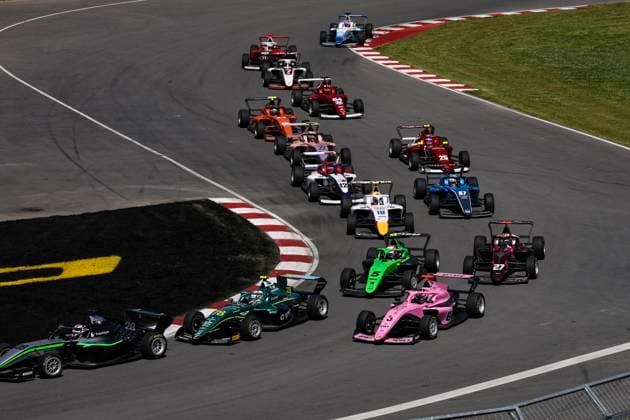 AUTO - F1 ACADEMY 2025 - MONTREAL start depart of the race 78 HAUSMANN Tina (swi), Prema Racing, Supporter by Aston Martin, Tatuus F4-T421, action 03 GADEMAN Nina (nld), Prema Racing, Supporter by Alpine, Tatuus F4-T421, action 05 FELBERMAYR Emma (aut), Rodin Motorsport, Supporter by Sauber, Tatuus, F4-T421, action 27 CHONG Chloà (gbr), Rodin Motorsport, F4-T421, action 18 FERREIRA Rafaela (bra), Campos Racing, Supporter by Racing Bulls, Tatuus F4-T421, action 57 BLOCK Lia (usa), ART Grand Prix, Tatuus F4-T421, action 12 HURUP LARSEN Alba (dnk), MP Motorsport, Tatuus F4-T421, action 25 CICONTE Joanne (Austin), MP Motorsport, Tatuus F4-T421, action during the 4th round of the 2025 F1 Academy Championship from June 14 to 16, 2025 on the Circuit Gilles Villeneuve, in Montrà al, Canada - Montrà alCanada Copyright: xXavixBonillax