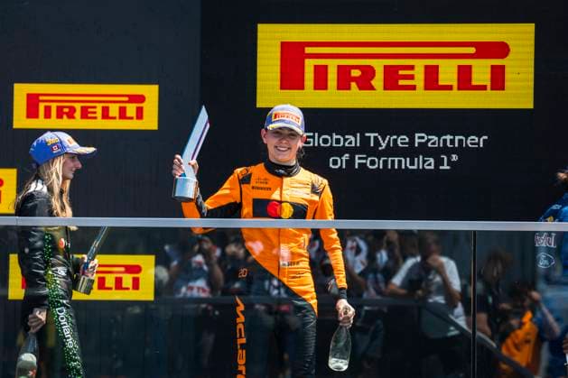 AUTO - F1 ACADEMY 2025 - MONTREAL Podium 20 LLOYD Ella (gbr), Rodin Motorsport, Supporter by McLaren, Tatuus, F4-T421, action during the 4th round of the 2025 F1 Academy Championship from June 14 to 16, 2025 on the Circuit Gilles Villeneuve, in MontrÃ al, Canada - MontrÃ alCanada  Copyright: xAlexisxPerrinx
