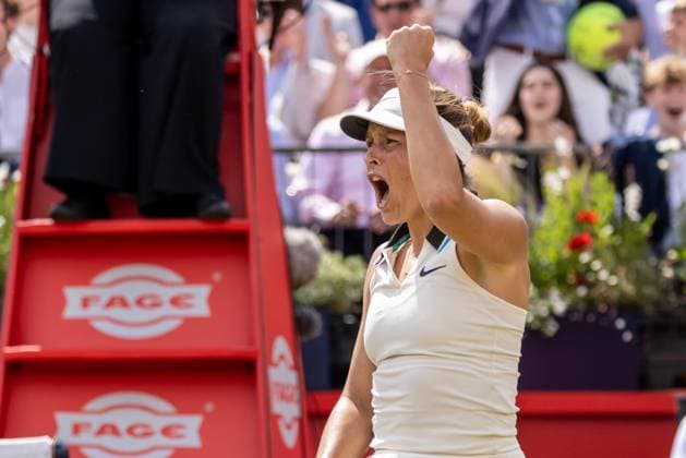 Tennis - 2025 WTA, Tennis Damen HSBC Championships - Women s Final -- Amanda Anisimova (USA) vs Tatjana Maria (GER) - The Queens Club - Sunday 15th June 2025. Tatjana Maria (GER) clenches her fist on celebration Colorsport Daniel Bearham  csp_ten_quW_db_15062025_