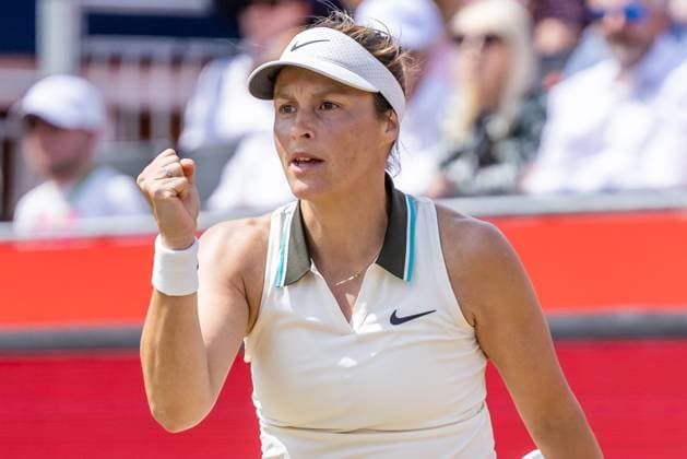 Tennis - 2025 WTA, Tennis Damen HSBC Championships - Women s Final -- Amanda Anisimova (USA) vs Tatjana Maria (GER) - The Queens Club - Sunday 15th June 2025. Tatjana Maria (GER) clenches her fist as she gets closer to match point Colorsport Daniel Bearham  csp_ten_quW_db_15062025_