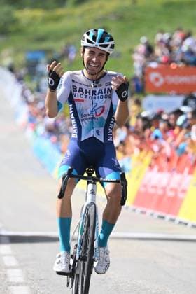Criterium du Dauphine 2025 Stage 8 VAL-CENIS PLATEAU DU MONT-CENIS, FRANCE - JUNE 15 : Martinez Lenny (FRA) of Bahrain - Victorious during stage 8 of the 77th edition of Criterium du Dauphine Libere an UCI World Tour 2.UWT cycling road race stage for Men Elite of 133.3 km with start in Val-d Arc and finish in Val-Cenis Plateau du Mont-Cenis on June 15, 2025 in Val-Cenis Plateau du Mont-Cenis, France, 15 06 2025 ( Motordriver Kenny Verfaillie - Val-Cenis Plateau du Mont-Cenis France  Copyright: xVincentxKalutx