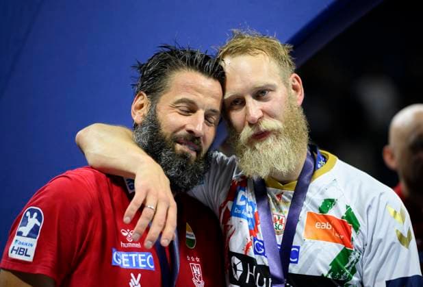 Schlsusjubel MD, coach Bennet WIEGERT MD arm in arm with Matthias MUSCHE r MD Handball Champions League Final Four 2025, Final, Fuechse Berlin B SC Magdeburg MD , on 15 06 2025 in Cologne Germany Â