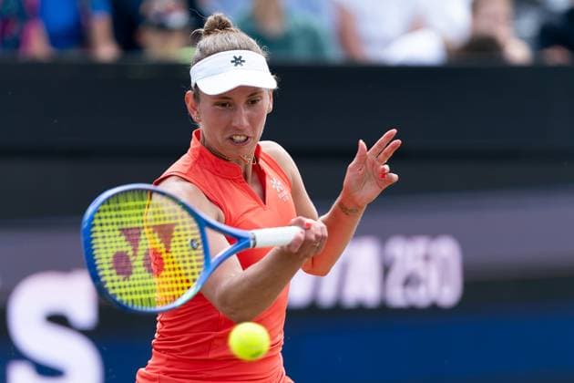 2025-06-15 2025 Libema Open Grass Court Championships ROSMALEN, NETHERLANDS - JUNE 15: Elise Mertens of Belgium in action during Day Seven of 2025 Libema Open Grass Court Championships at Autotron on June 15, 2025 in Rosmalen, Netherlands. Rosmalen Autotron Netherlands Content not available for redistribution in The Netherlands directly or indirectly through any third parties. Copyright: xJorisxVerwijstx