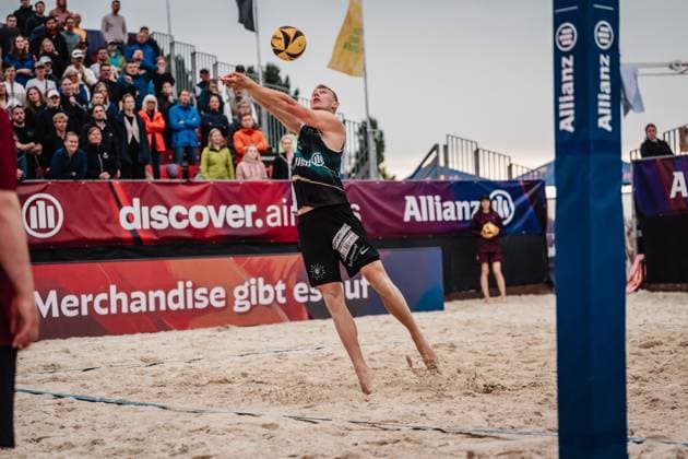 Beach volleyball men Allianz German Beach Tour 2025 Tourstop Bremen 15 06 2025 Jonas Reinhardt plays the ball Bremen Waterfront Bremen Germany