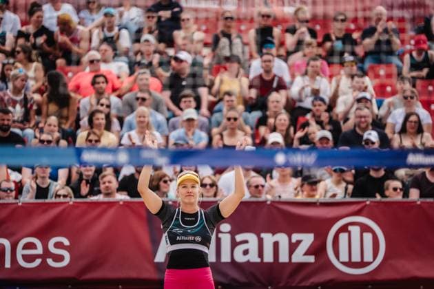 Beach Volleyball Women Allianz German Beach Tour 2025 Tourstop Bremen 15 06 2025 Chenoa Christ entering the Arena Bremen Waterfront Bremen Germany